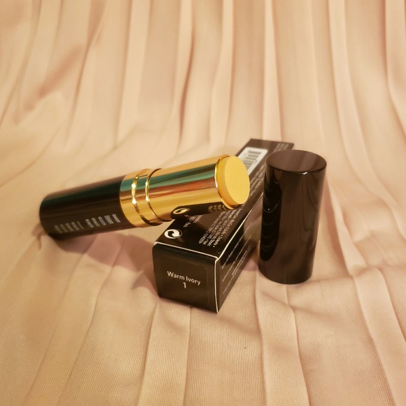 ** SOLD ** Bobbi Brown Skin Foundation Stick - Picture 2 of 3